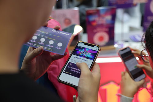 次元破壁，定格熱愛 BilibiliWorld 2025佳能展臺，捕捉你的高光時刻